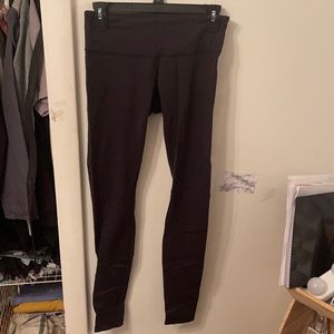 Black lululemon leggings